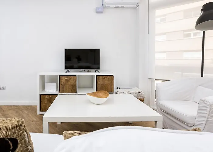 Three-bedroom apartment Cervantes